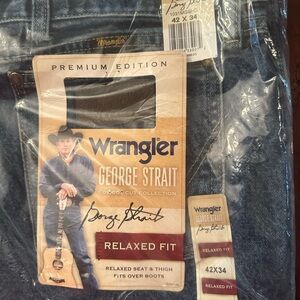 George Strait wranglers.Brand new. 42x34